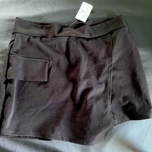 New! Black skort